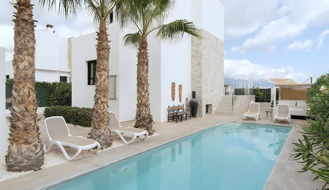 Villa Casa Capri with private heated pool