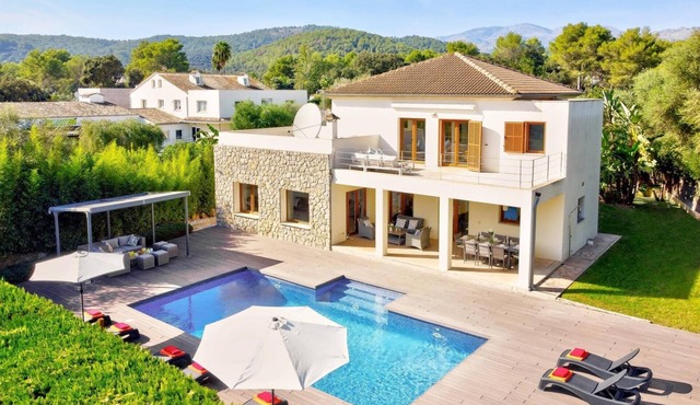 Villa Casa de Pedra by Villa Plus