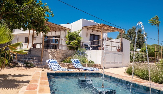 Villa 'Casa La Cigüeña' with stunning views, Terrace, Wi-Fi and Air Conditioning