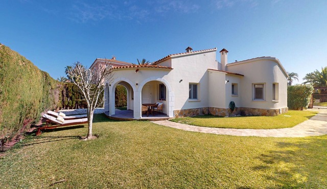 Villa Celestia By On Travel