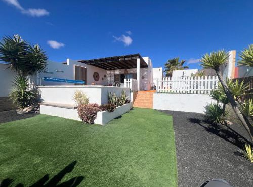 Villa Dinateli, Salinas Golf