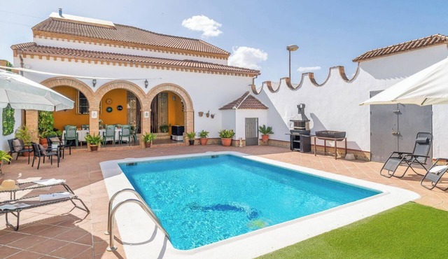 Villa el Señorío Alameda by Ruralidays