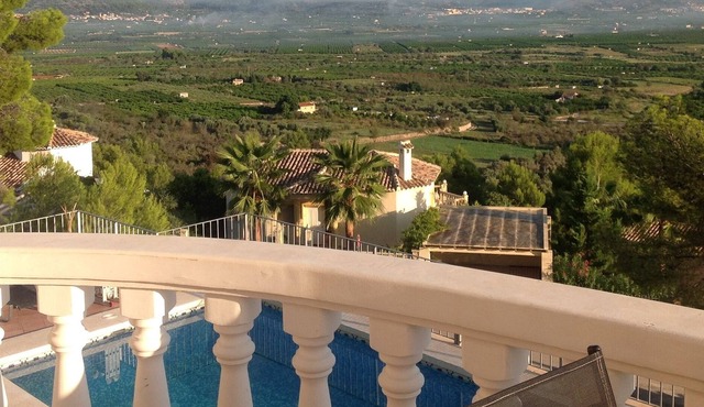 Villa Elizabeth is a private detached villa set in its own garden with a pool.