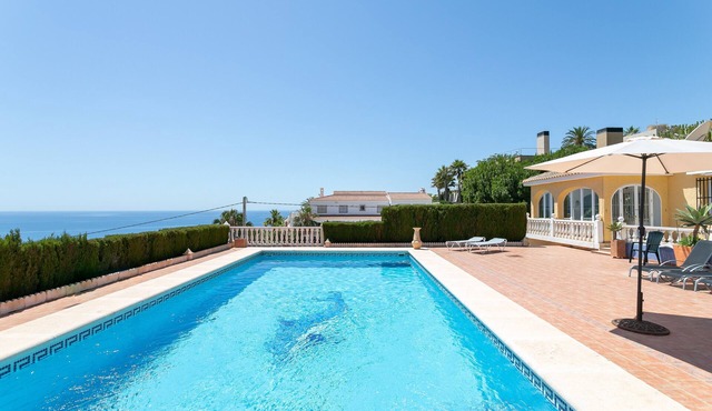 Villa Filip with Fantastic Sea View, Pool & Wi-Fi