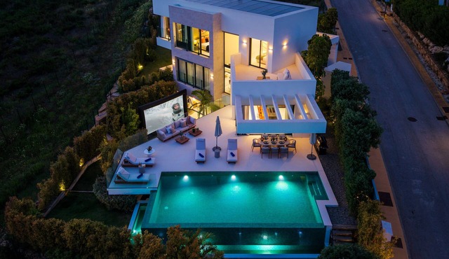 VILLA GLAMOUR BY VACATION MARBELLA