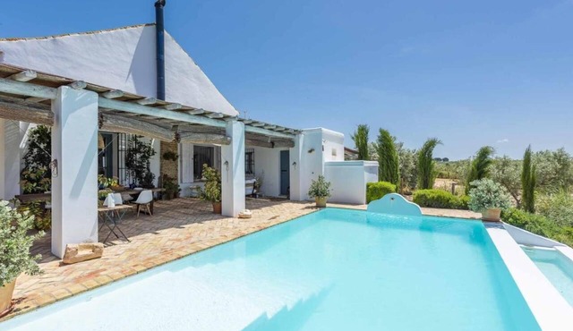 Villa "Hacienda San Antonio" with Private Pool, Private Garden & Wi-Fi