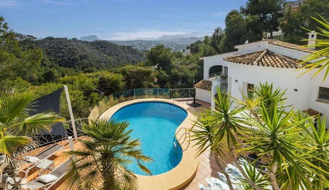 Villa INFINIDAD by Abahana Villas