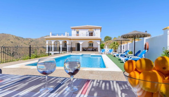 Villa Jazmin Vinuela by Ruralidays
