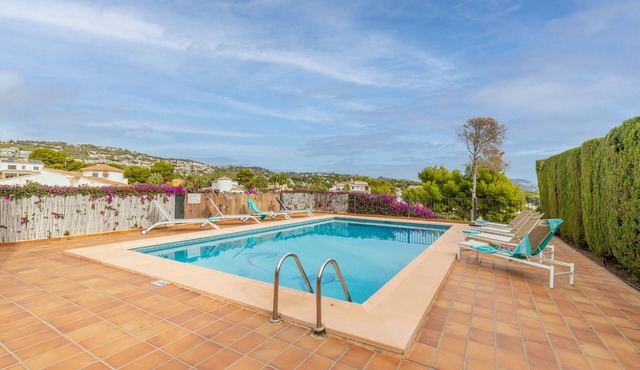 Villa 'La Boniquesa Bajo' with Sea View, Wi-Fi and Air Conditioning