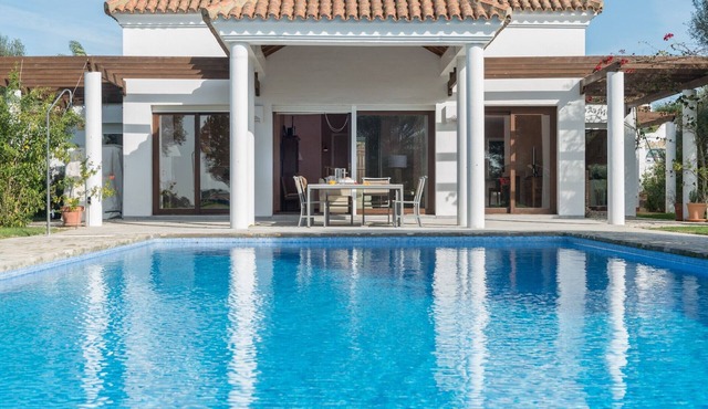 "Villa Lavanda" with pool, Wi-Fi, terraces and garden