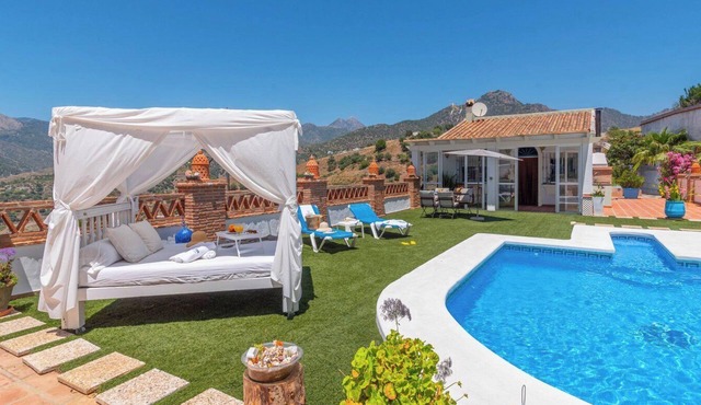 Villa Manolo Torrox by Ruralidays