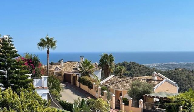 Villa MARBELLA- GOLDEN MILE -Breathtaking SEA VIEW- PRIVATE POOL
