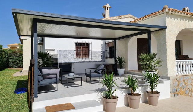 Villa on the beach Playa Flamenca
