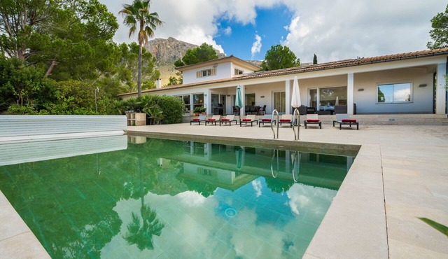 Villa Orkira with private pool and sauna
