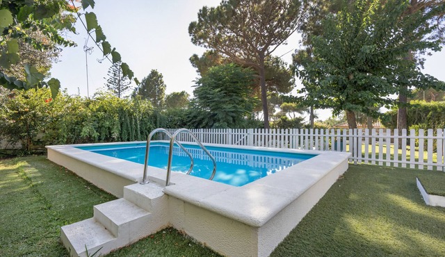 Villa 'Sahia Ideal Familias 9 Pax' with Private Pool, Wi-Fi and Air Conditioning