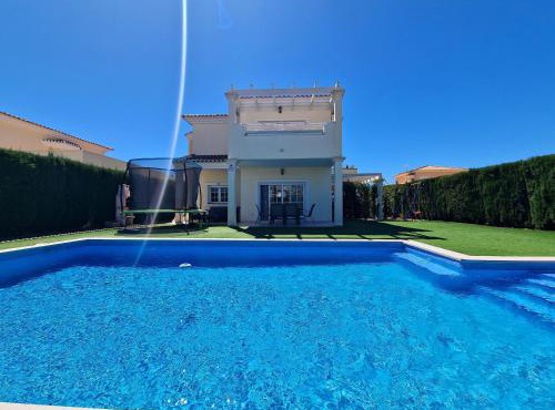 Villa Sofía - 2 bedroom villa with private pool and garden