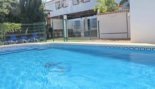 Villa with private pool and Wi-Fi