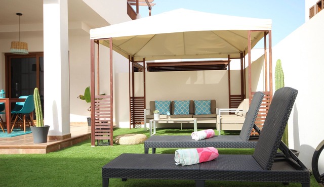 Villa with heated pool. The Coves of the Sea.