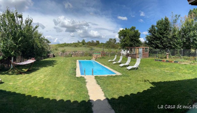 White Tree JARA - Casa Rural para grupos con piscina en Zamora