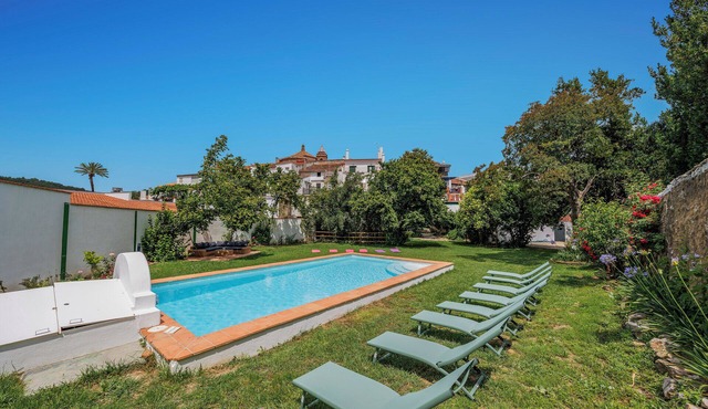 Wonderful 17th Century 5 Bedroom House with Large Gardens, Pool and Sauna