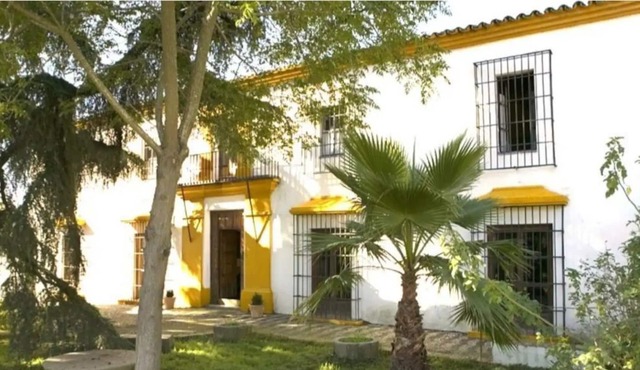 Wonderfull Andalusian farmhouse with private pool in natural park