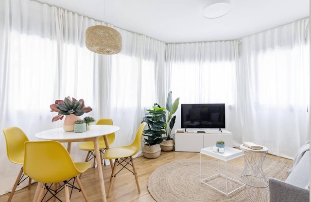 36 m² Studio flat ∙ 4 guests in Palomeras Bajas