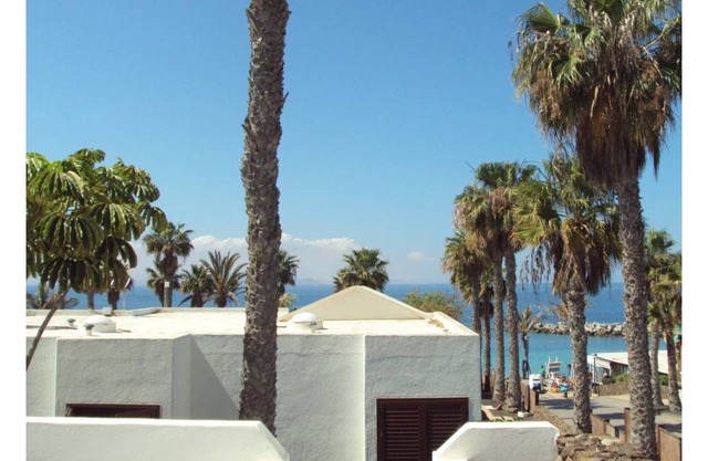 Apartment 'Playa Flamingo 67' with Sea View & Wi-Fi