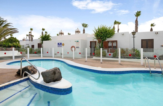 Apartment 'Puerto Chico M' with Sea View & Garden