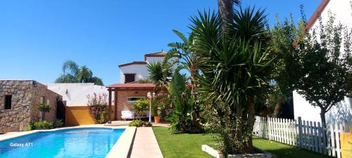 Chalet Huerta Con Piscina 
