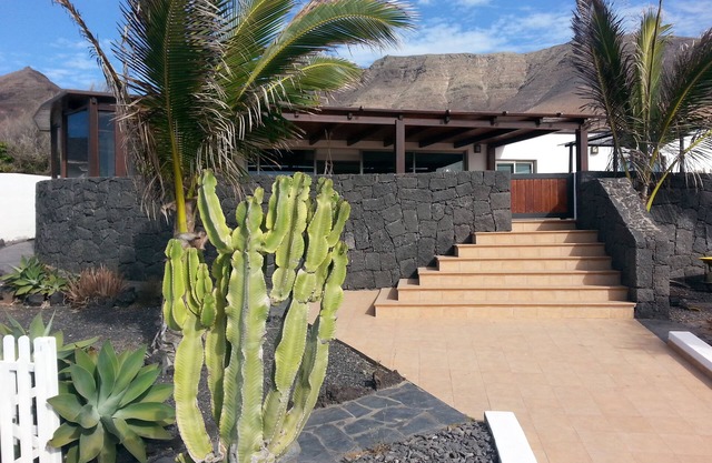 Los Valles Villa 