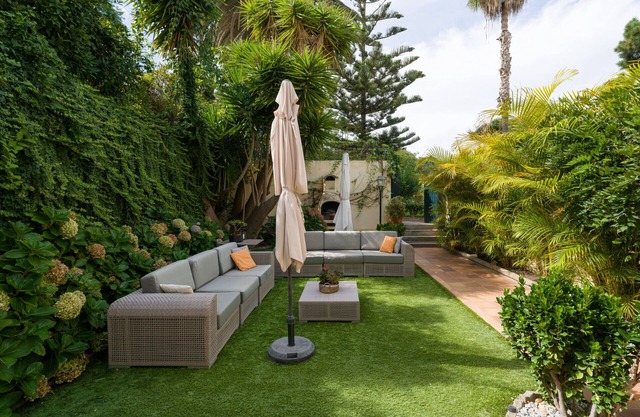 Cozy Garden Bbq 