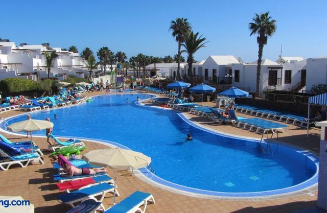Playa Flamingo B