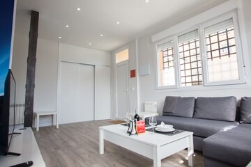 WINDROSE 8 - Modern brand new apartment very close to the center of Madrid