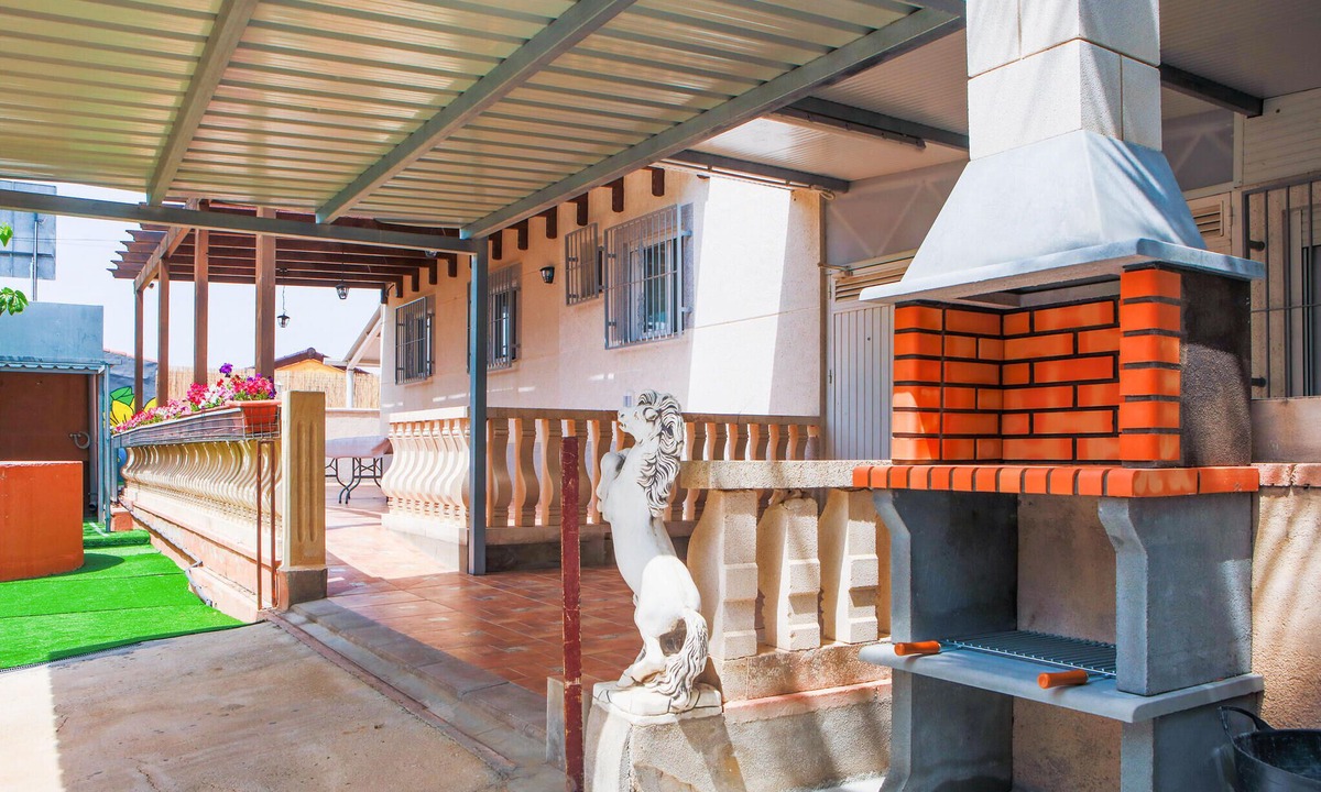 Fortuna House | Are you dreaming of a comfortable family vacation? Then this vacation home with panoramic view and p