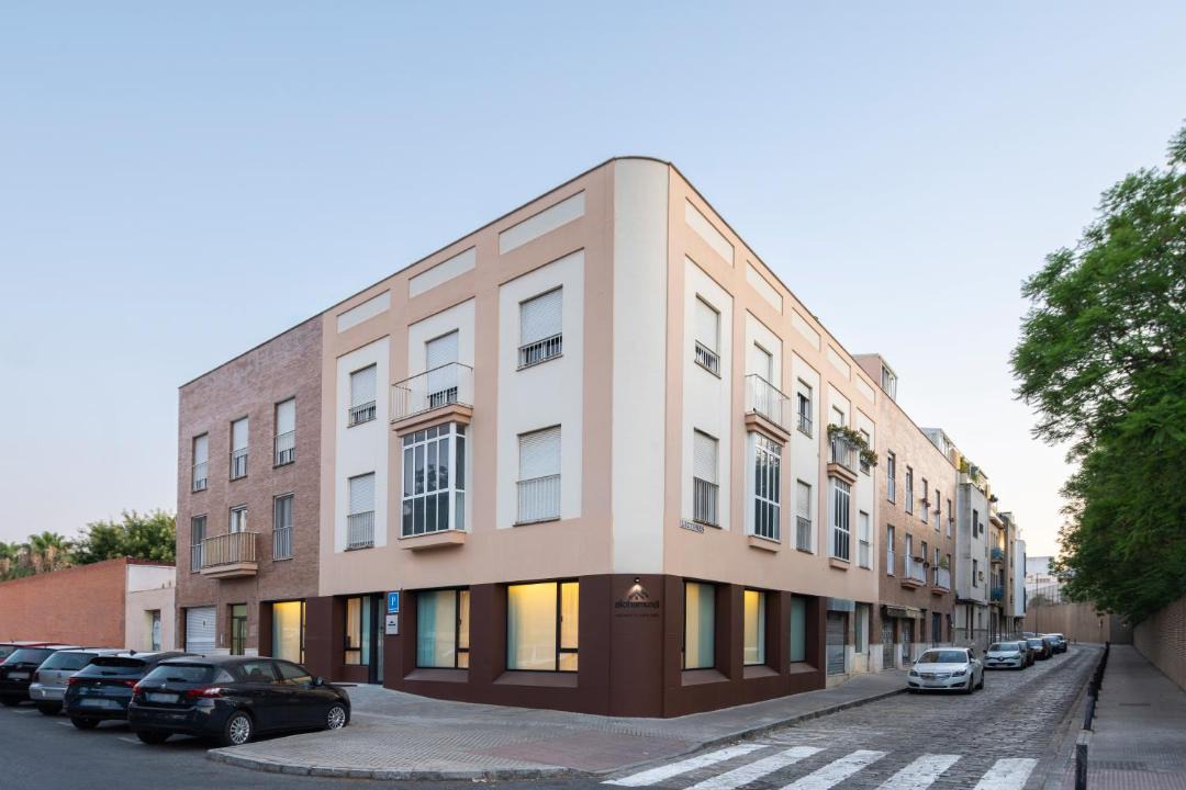 La Calzada House | Jardines de Santa Justa by Alohamundi