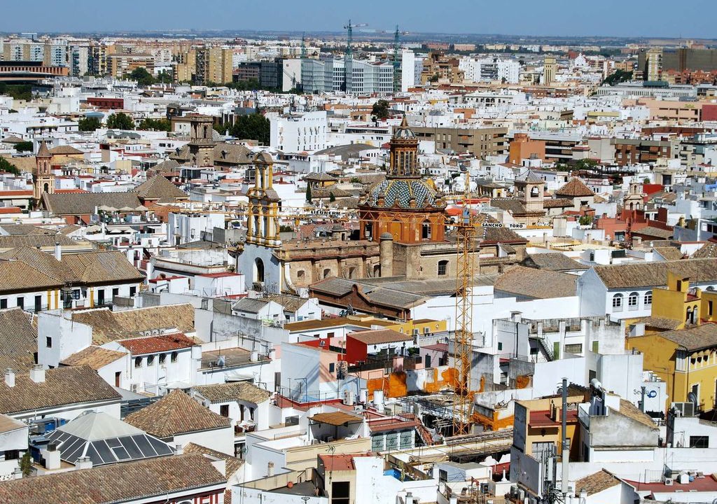 Photo of Buildings in Doctor Barraquer-Grupo Renfe-Policlinico