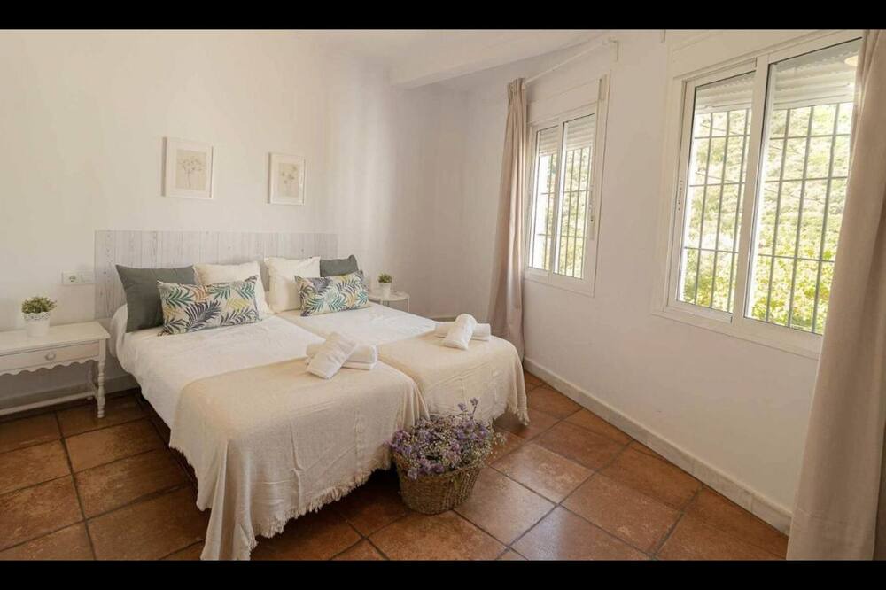 Photo of Bedroom in Lora Del Rio
