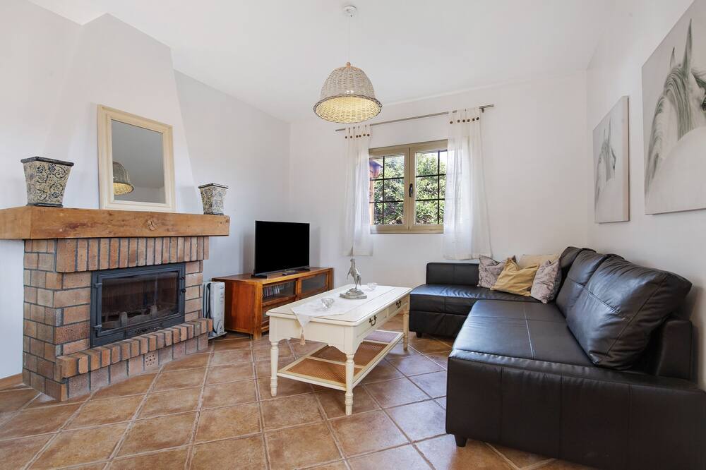 Photo of Livingroom in Tetir