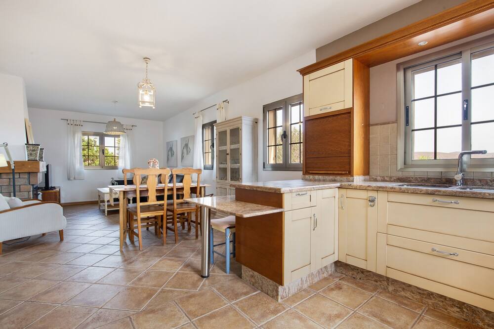 Photo of Kitchen in Tetir