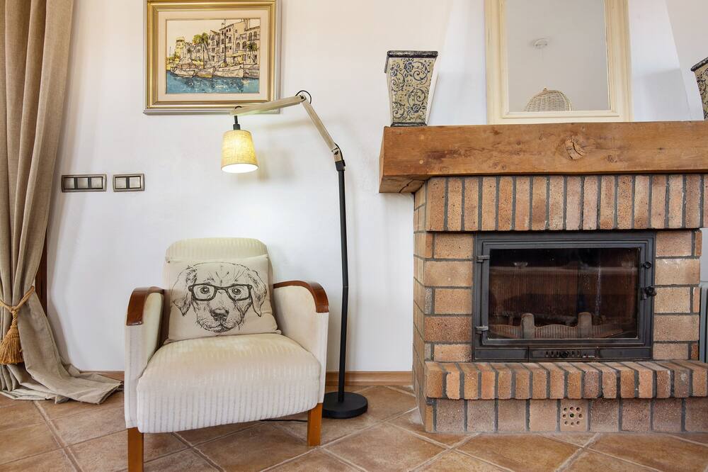Photo of Livingroom in Tetir