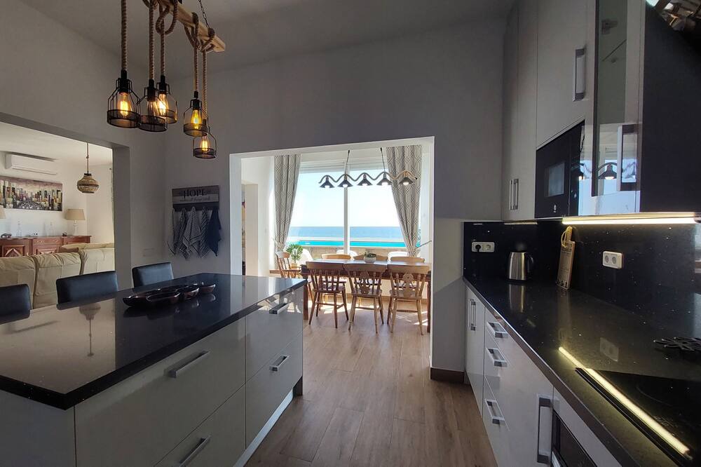 Photo of Kitchen in Vista de los Angeles-Rumina