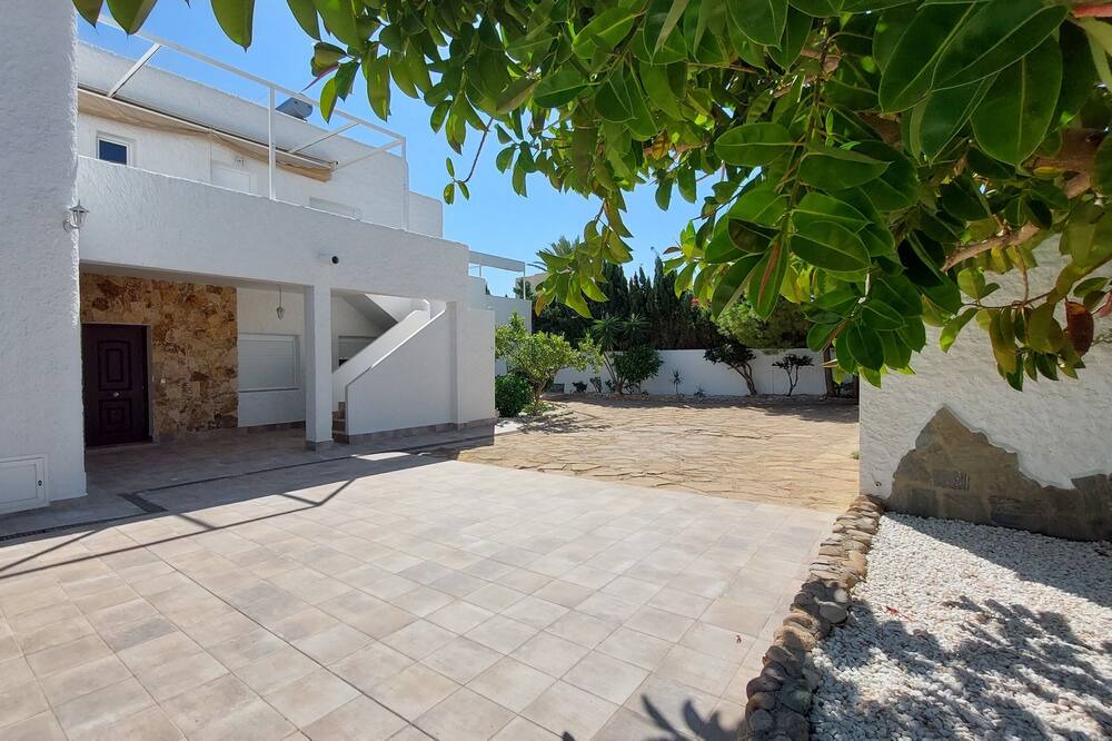 Photo of Patio Balcony in Vista de los Angeles-Rumina