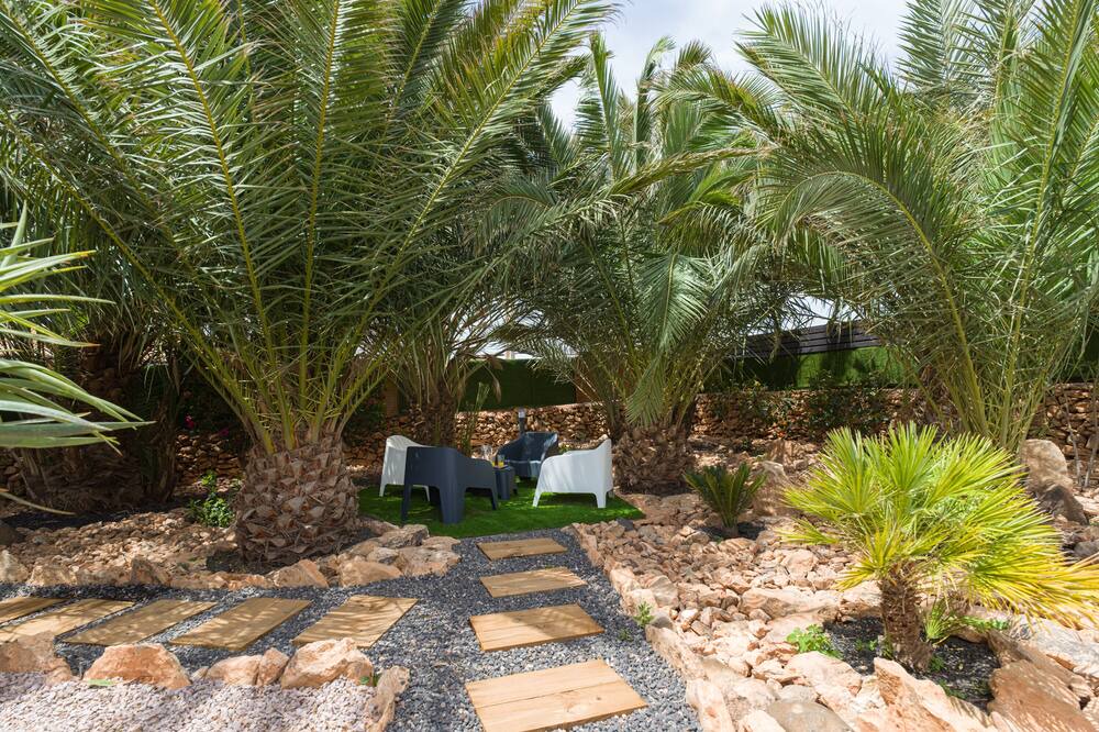 Photo of Outdoor in Triquivijate