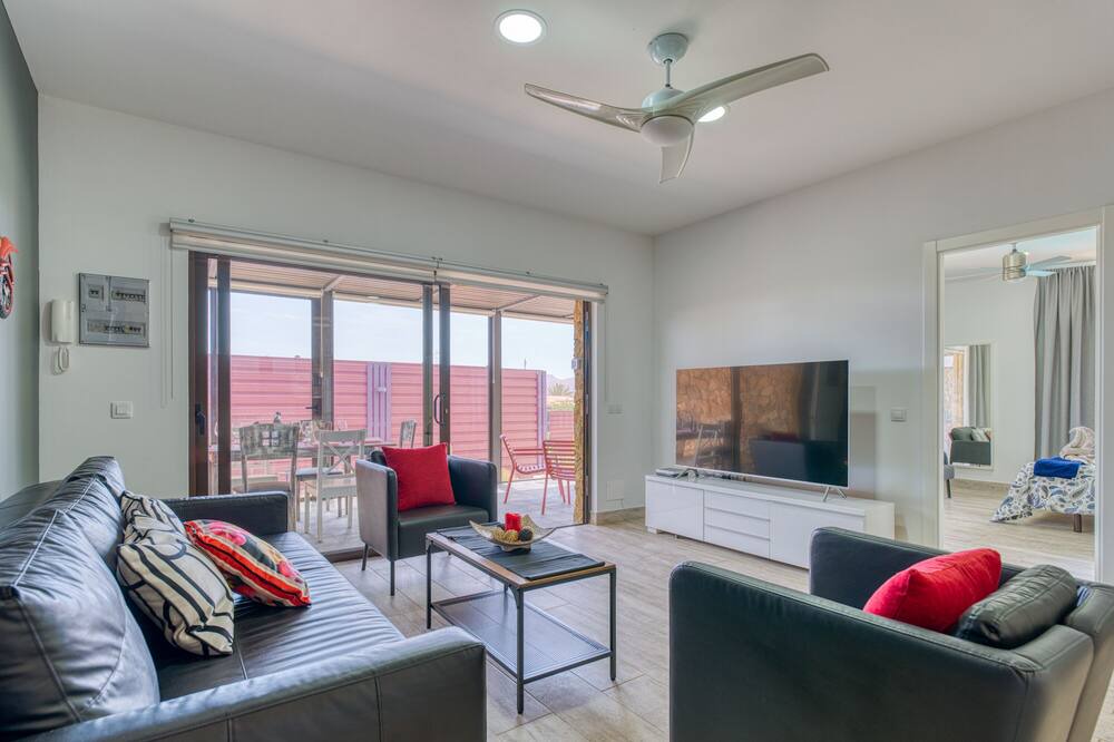 Photo of Livingroom in Triquivijate