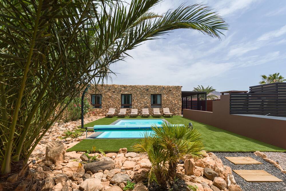 Photo of Outdoor in Triquivijate