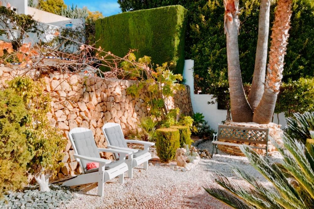 Photo of Others in Bernia