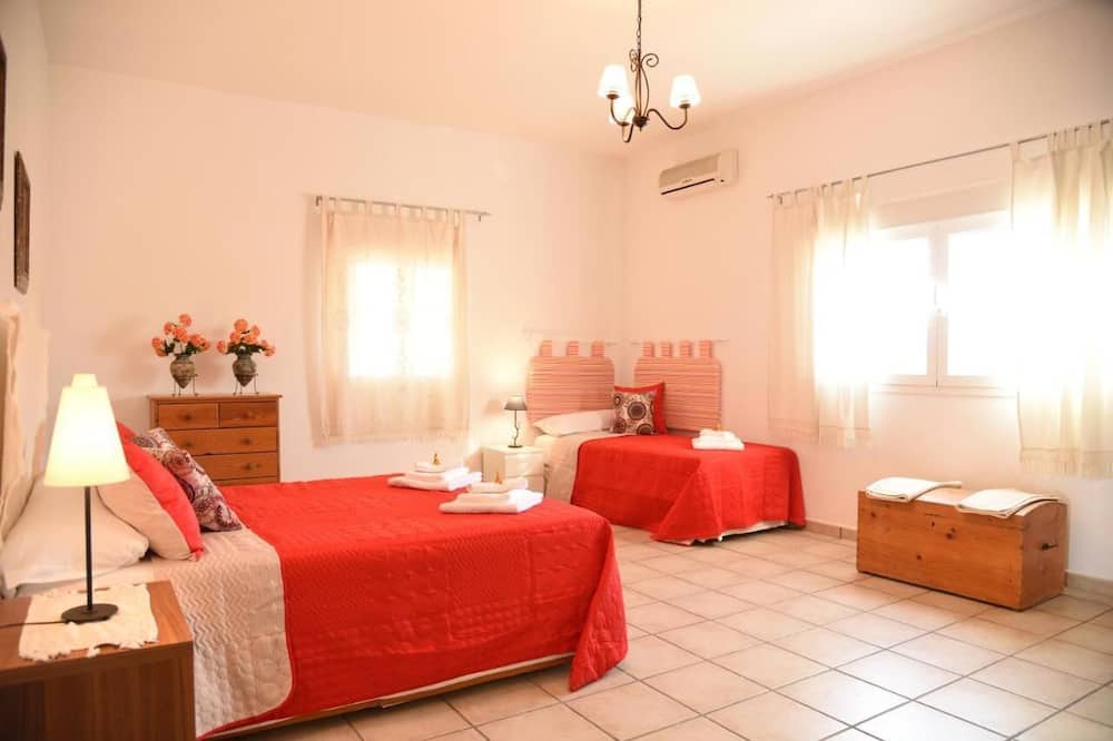 Photo of Bedroom in Lora Del Rio