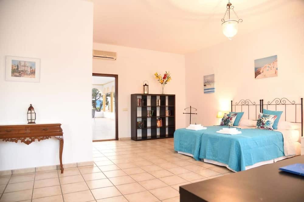 Photo of Bedroom in Lora Del Rio