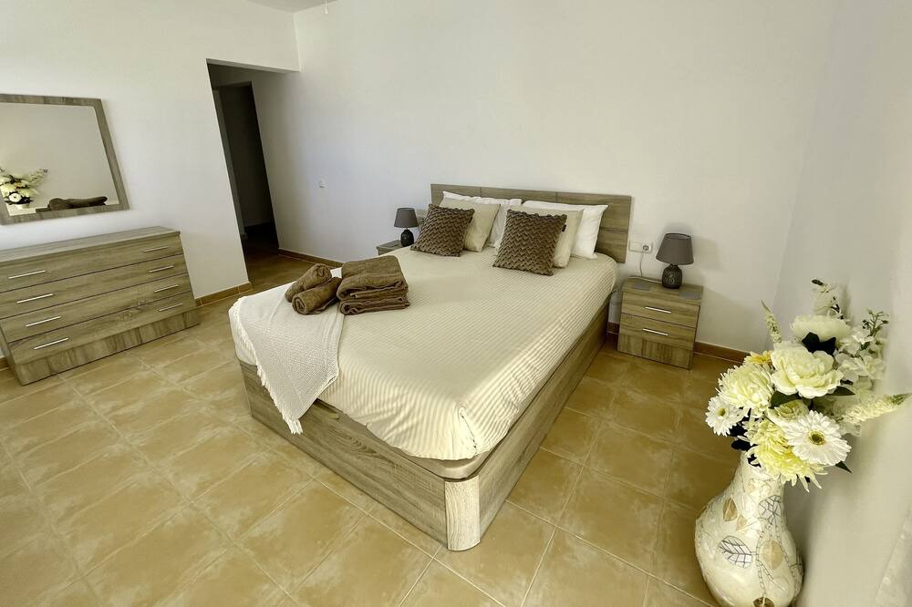 Photo of Bedroom in Triquivijate