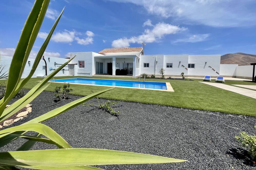 Photo of Outdoor in Triquivijate